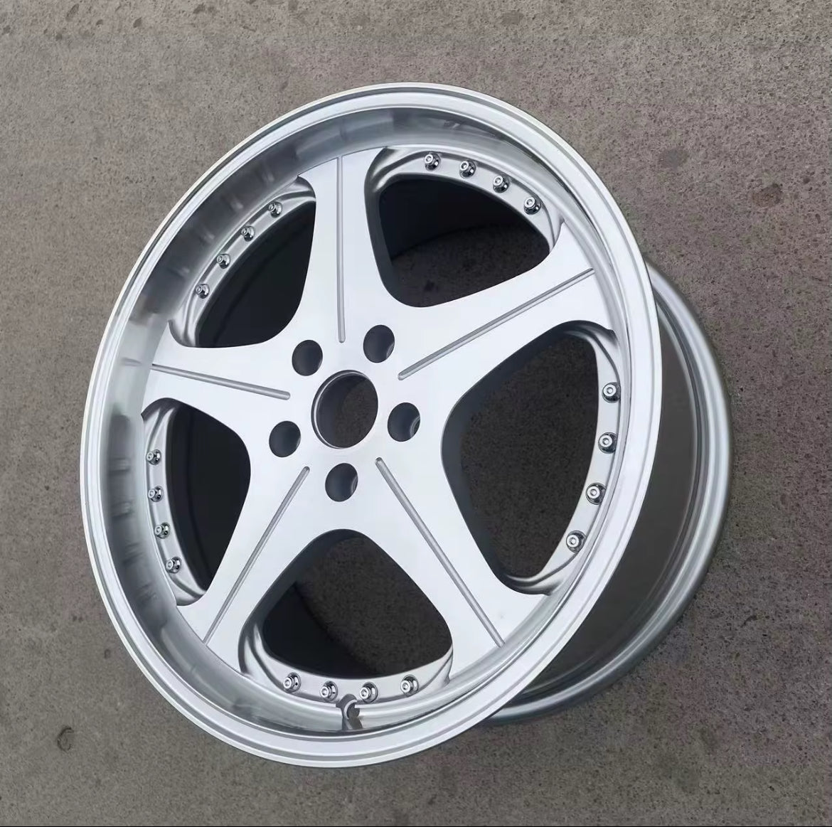 Leon Hardiritt replica | silver