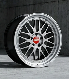 BBS LM replica 18x8+35 5x114.3 set of 4